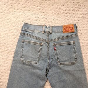 Levi's Women's Light Blue Skinny Jeans